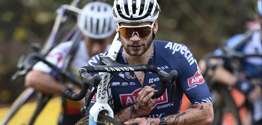 David van der Poel wikt en weegt: “Ik ben liever en liever op de weg gaan rijden”