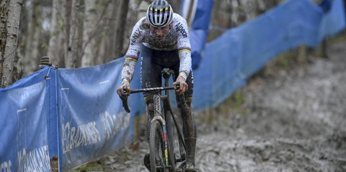 Mathieu van der Poel maakt ook opwachting in Wereldbeker Hulst