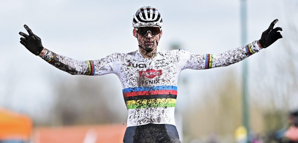 Mathieu van der Poel sluit 2020 af met zege in Bredene