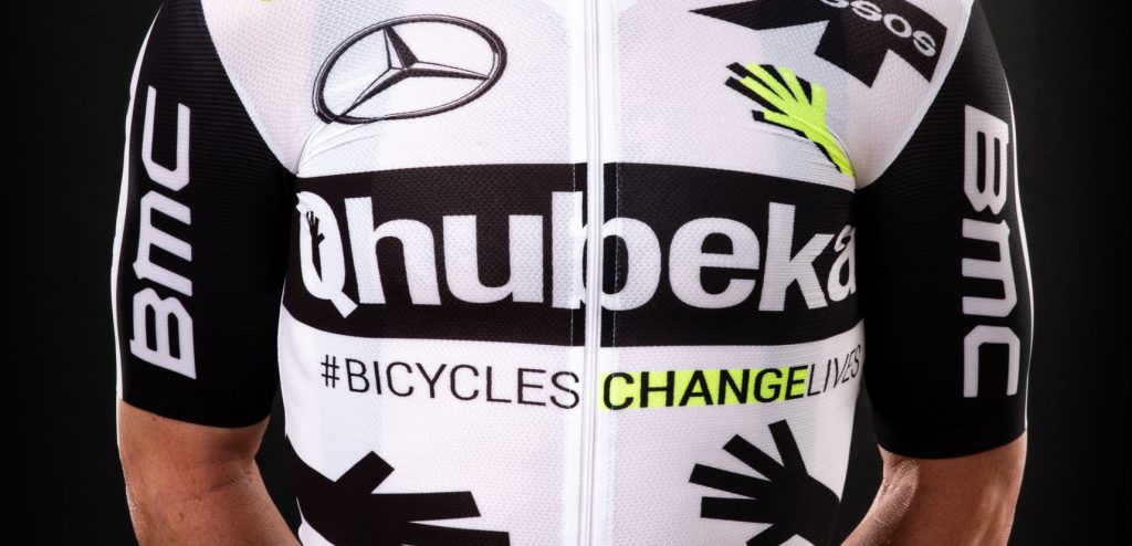 Wielertenues 2021: Dit is de outfit van Qhubeka ASSOS