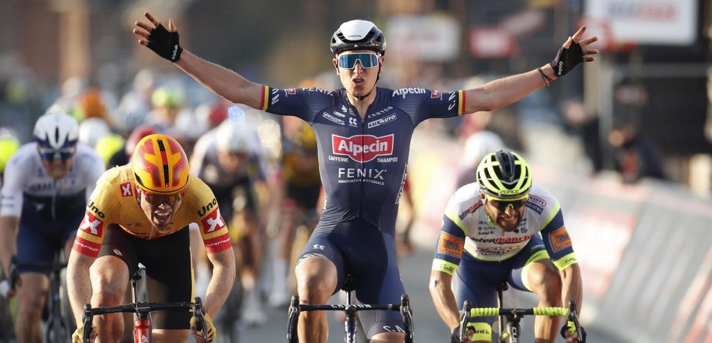 Machtige sprint bezorgt Tim Merlier de winst in Le Samyn