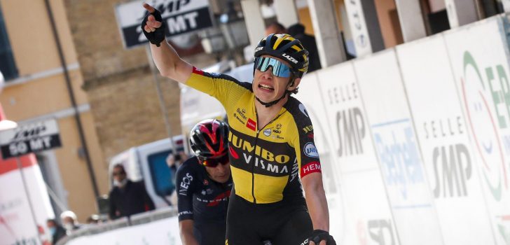 Coppi e Bartali: Jonas Vingegaard wint in Sogliano al Rubicone