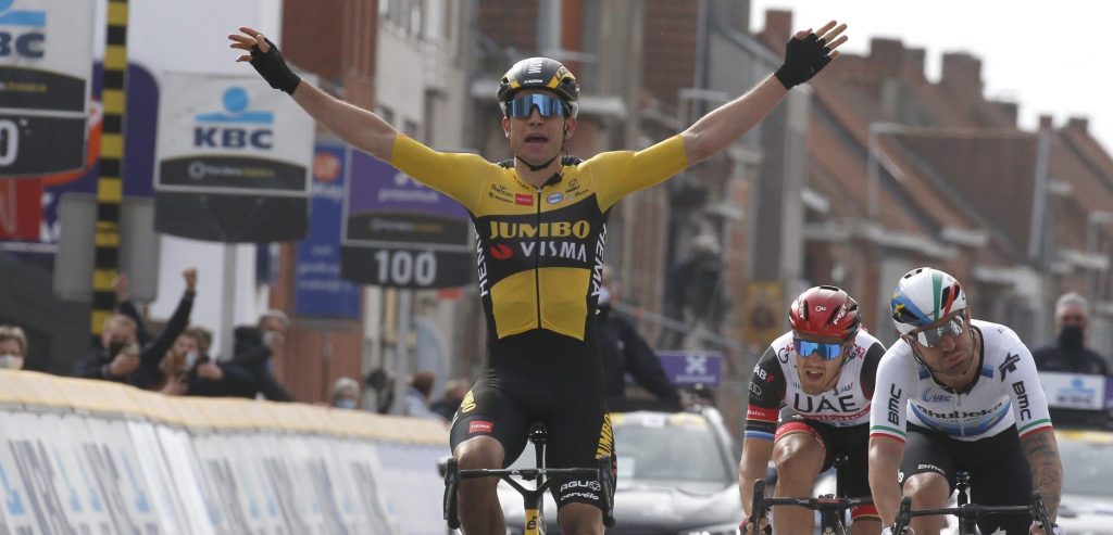 Wout van Aert wint spectaculaire Gent-Wevelgem na waaiers