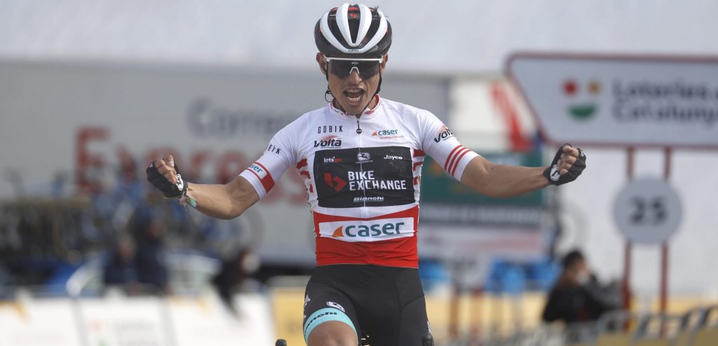 Ronde van Catalonië: Chaves soleert naar zege in Port Ainé, Yates blijft leider
