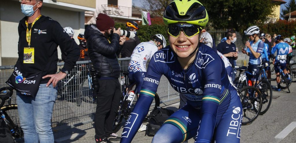 Sarah Gigante maakt na acht maanden rentree in het peloton