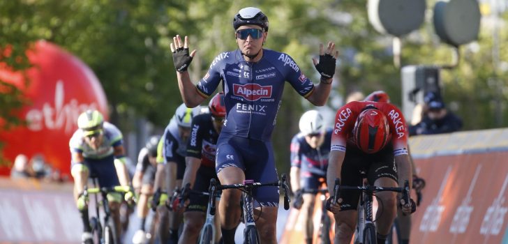 Tim Merlier wint Ronde van Limburg, drama voor vluchter Brent Van Moer