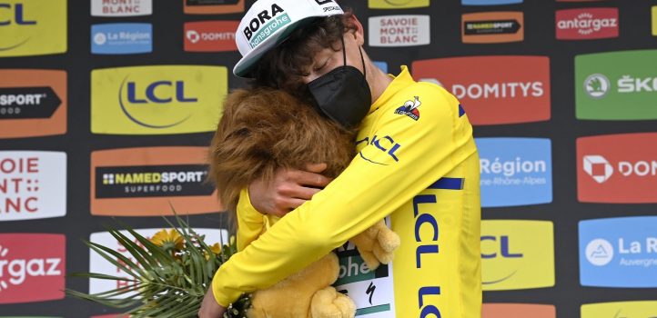 Volg hier de derde etappe van het Critérium du Dauphiné 2021
