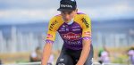Mathieu van der Poel en Alpecin-Fenix eren met retrotenue Raymond Poulidor