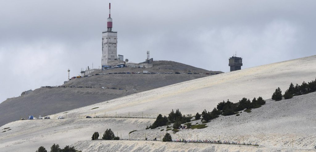 CIC-Mont Ventoux vanwege lastige weersomstandigheden ingekort