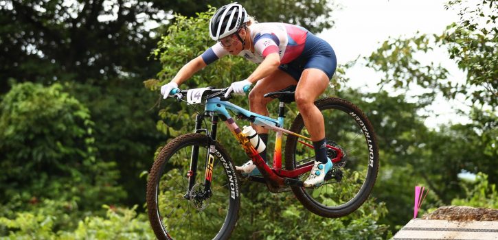 Wereldbeker MTB: Wereldkampioene Richards zegeviert in Lenzerheide
