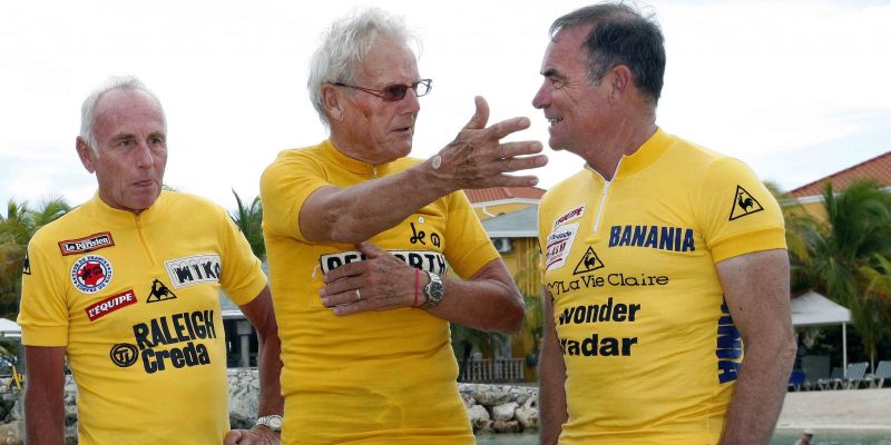 Bernard Hinault start in gele trui in Eroica Limburg