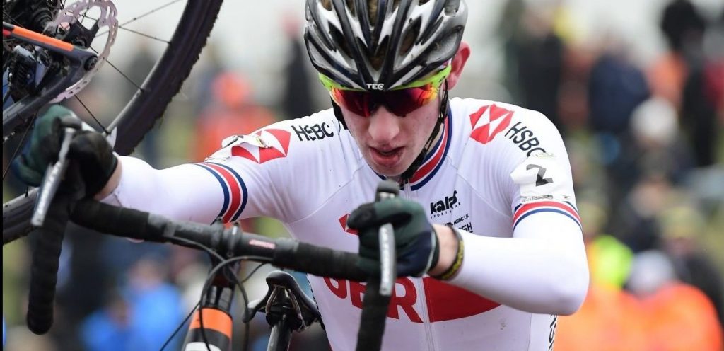 Lewis Askey triomfeert in tweede etappe Ronde de l’Isard, Van Belle derde