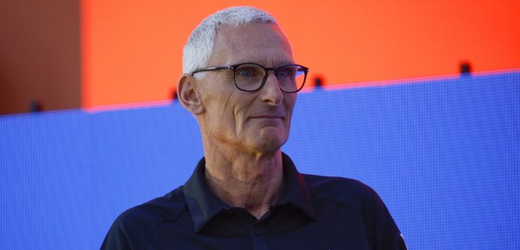 UAE-ploegleider Allan Peiper zegt wielersport vaarwel