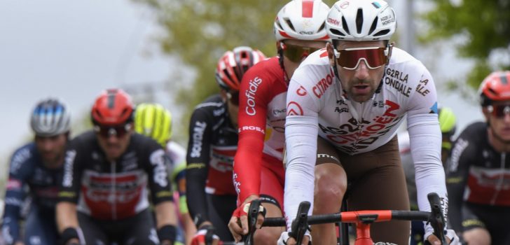 Julien Duval hangt zijn fiets aan de haak na Chrono des Nations