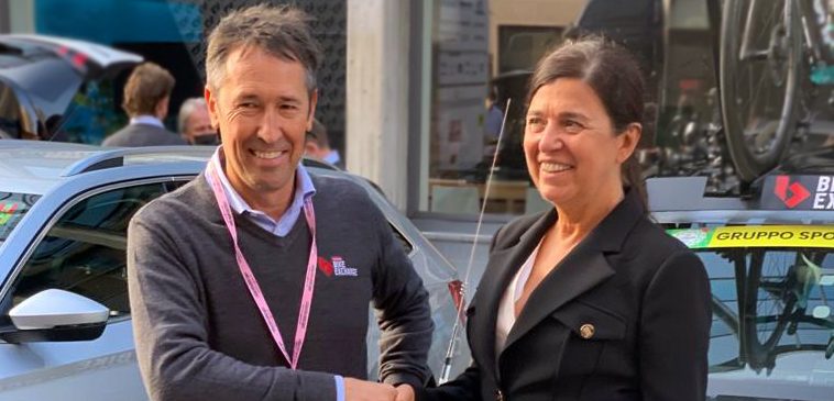 Italiaans kledingmerk Alé ontwerpt nieuw tenue BikeExchange-Jayco