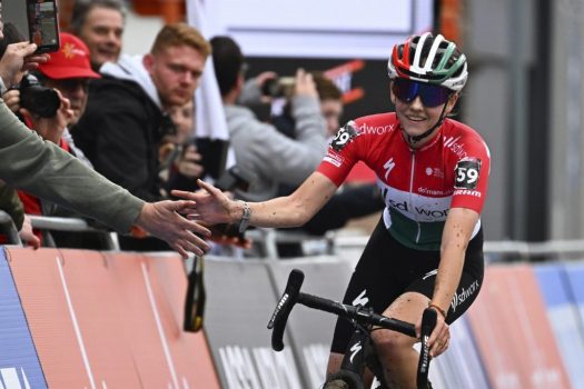Blanka Kata Vas verslaat Shirin van Anrooij in Kermiscross Ardooie