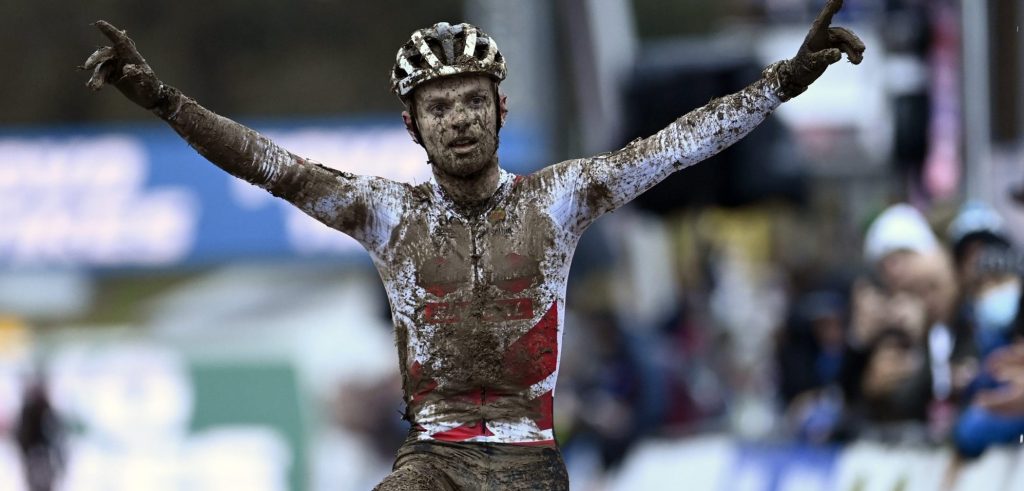 Eli Iserbyt wint Wereldbeker Besançon na zinderende tweestrijd met Toon Aerts