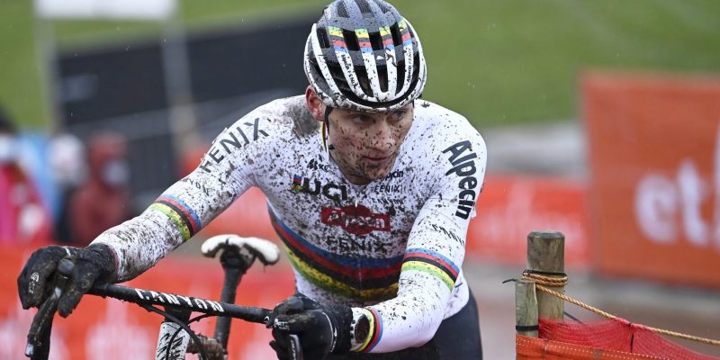 Mathieu van der Poel: “Cross per cross nu hardheid opdoen”