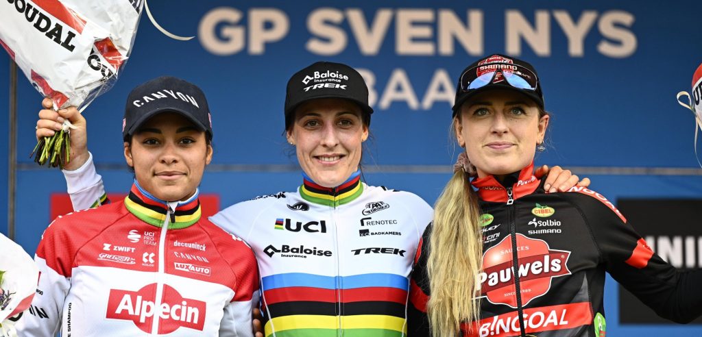 Lucinda Brand roept UCI op tot actie na hinder van gedubbelde rensters