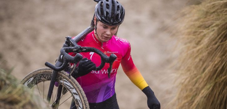 Lotte Kopecky geplaagd door verkrampte onderrug: “Totaal geen power”