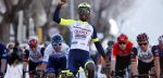 Biniam Girmay sprint naar de zege in Trofeo Port d’Alcúdia