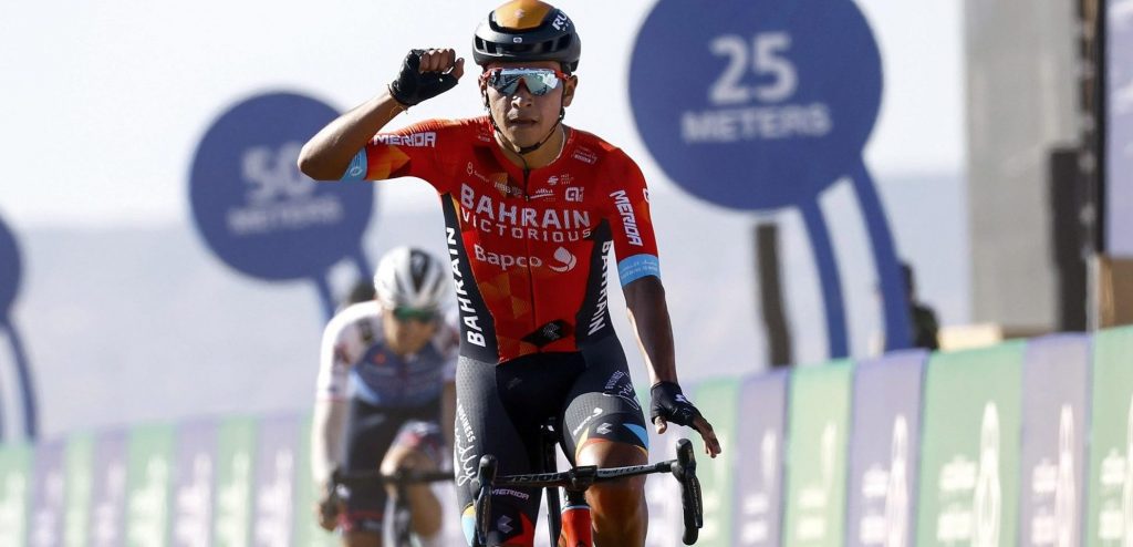 Santiago Buitrago klopt Andrea Bagioli in Saudi Tour