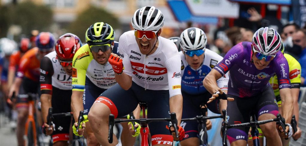 Matteo Moschetti sprint naar winst in Ronde van Valencia