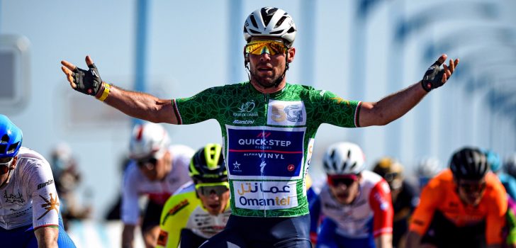 Mark Cavendish sprint naar winst in tweede etappe Tour of Oman