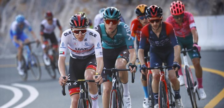 Pogacar bedankt ploeg na dubbelslag in UAE Tour: “Werd aan alle kanten aangevallen”