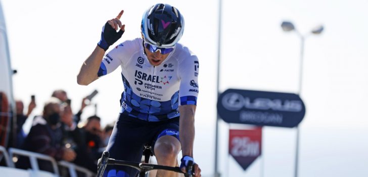 Michael Woods wint op steile slotklim in Gran Camiño