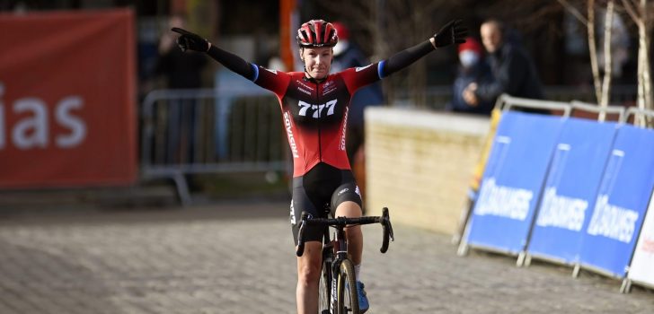 Annemarie Worst wint Ethias Cross Maldegem bij de vrouwen