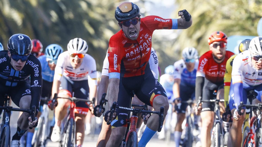Phil Bauhaus snelt naar zege in slotrit Tirreno-Adriatico, Pogacar eindwinnaar