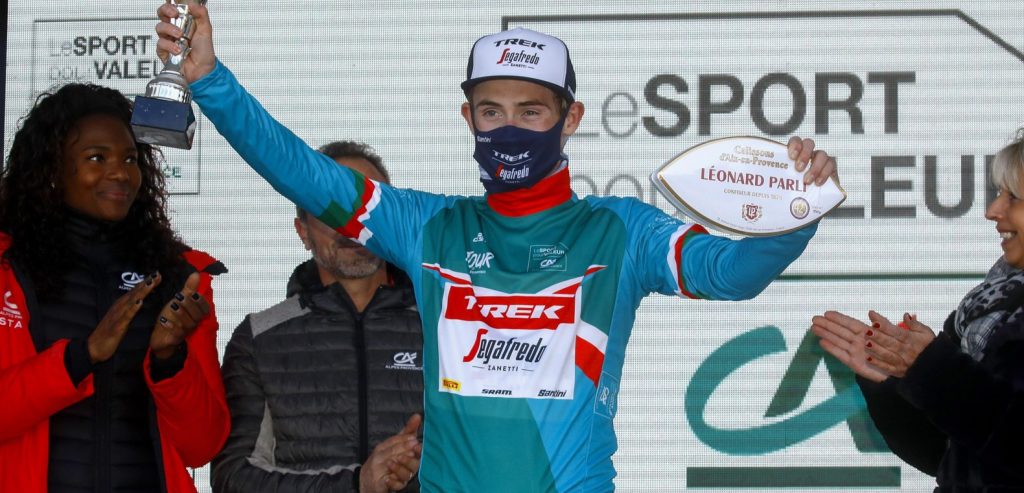 Mattias Skjelmose tiende ondanks duik in ravijn: “Ik had een beschermengel bij me”