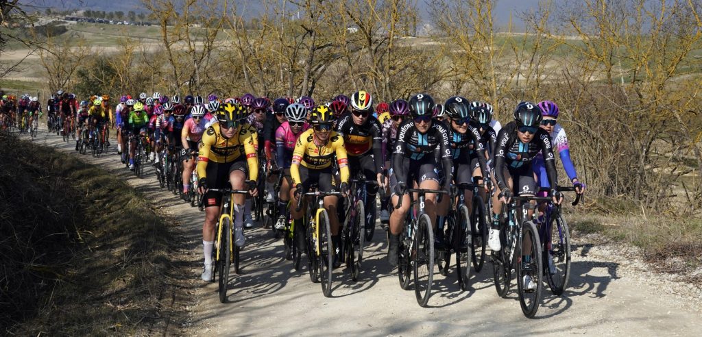 Volg hier Strade Bianche voor vrouwen 2022