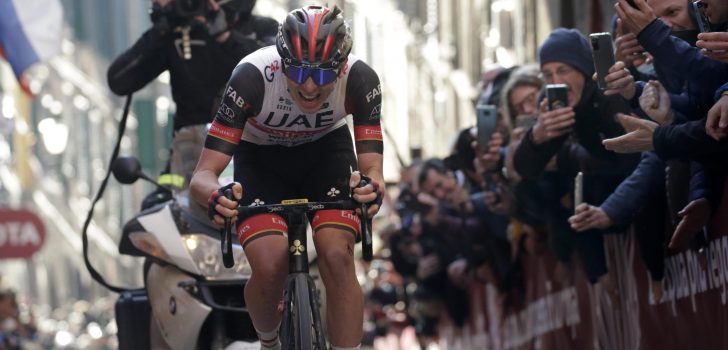 Primeur Pogacar na lange solo in Strade Bianche: “Iemand moet de eerste zijn, toch?”