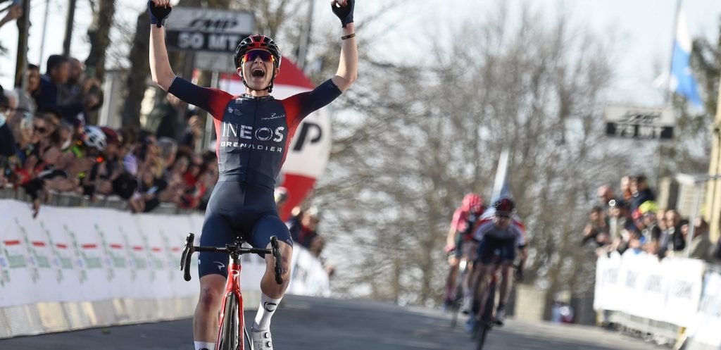 INEOS Grenadiers heerst in Coppi e Bartali: Ben Tulett wint, voor ploegmaat Dunbar