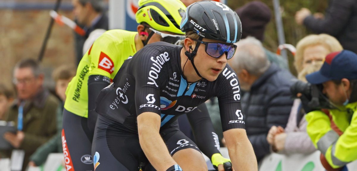 Casper van Uden twee keer derde in Bretagne: “Blijf wedstrijden van dit niveau doen”