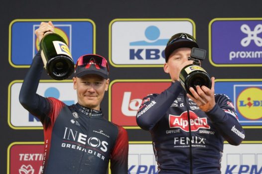 Cijfers na Parijs-Roubaix: Van Baarle en Mathieu van der Poel evenaren unicum in snelste editie ooit