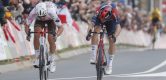 Kwiatkowski verslaat Cosnefroy in Amstel Gold Race, Van der Poel vierde