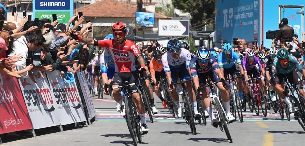 Volg hier de vijfde etappe van de Ronde van Turkije 2022