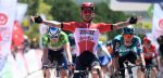 Caleb Ewan wint oplopende sprint in Ronde van Turkije, Danny van Poppel derde