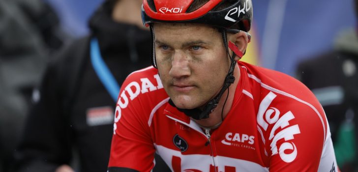 Tim Wellens verliest derde plaats na ongeoorloofde sprint: “Niet bewust”