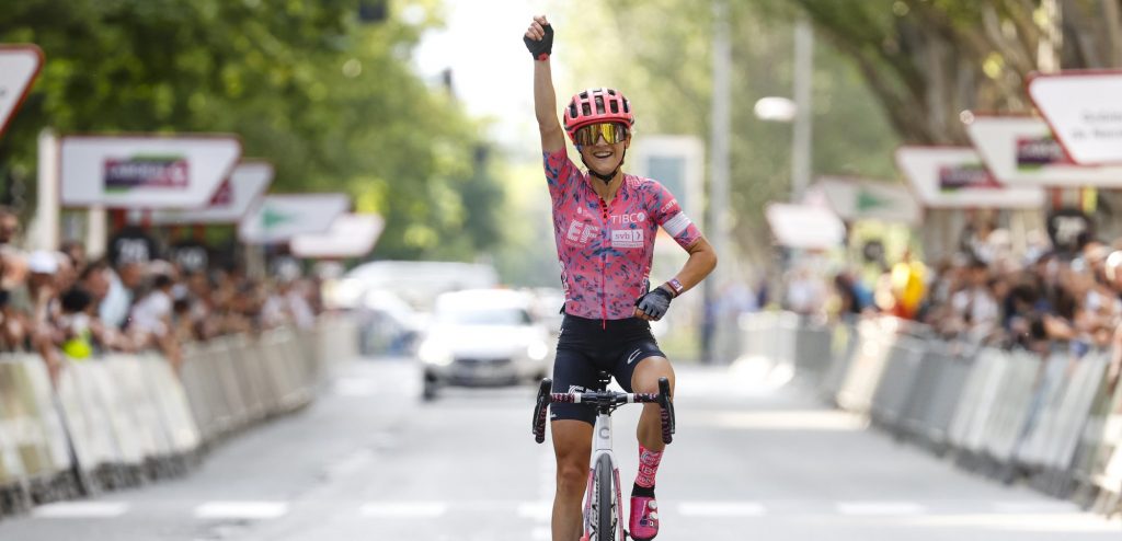 Veronica Ewers rijdt solo naar winst in Navarra Women’s Elite Classics