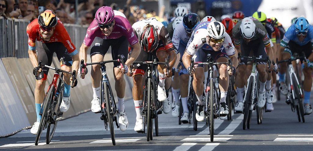 Mark Cavendish na derde plek: “De jongens deden méér dan in hun taakomschrijving stond”