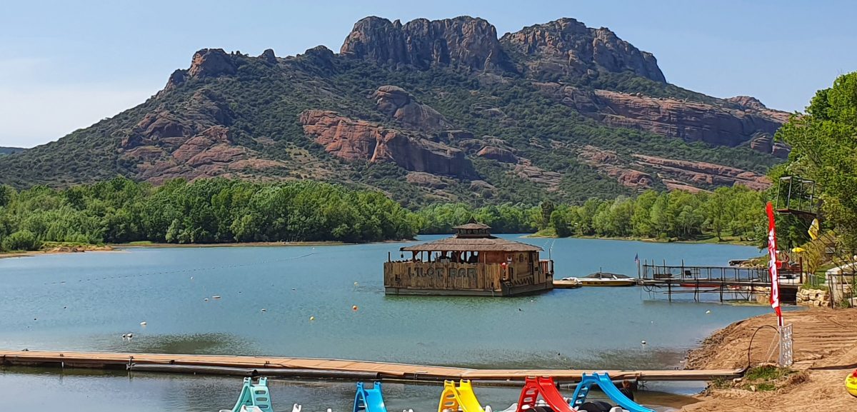 Fietsen rond Roquebrune-sur-Argens: rode rotsen en Roc d’Azur