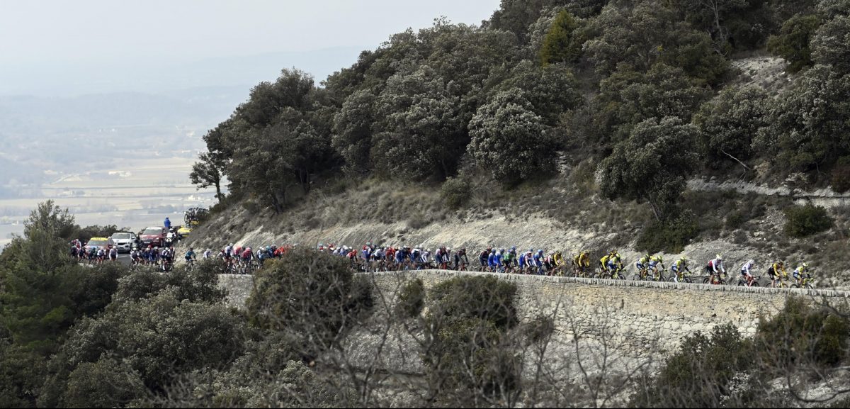 Junior Max van der Meulen wint Classique des Alpes na solo van 50 kilometer