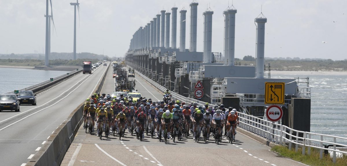 ZLM Tour 2022: Livestream en liveblog – Mareczo verrast Kooij in Goes