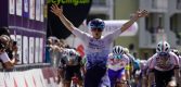 Riley Pickrell sprint naar winst in Giro d’Italia U23