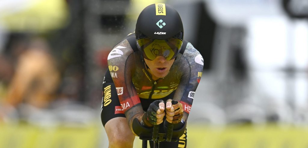 Steven Kruijswijk komt ten val in openingstijdrit, schade lijkt mee te vallen