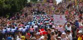 ‘Tour, Giro en Vuelta moeten ieder jaar verplicht naar het buitenland’